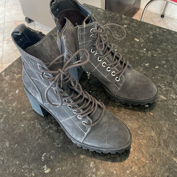 Dolce Vita boots, women's size 8.5 - Picture 5 of 8